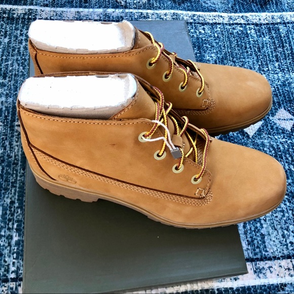 Timberland Lyonsdale Chukka Boots in WHEAT NUBUCK - Picture 8 of 12